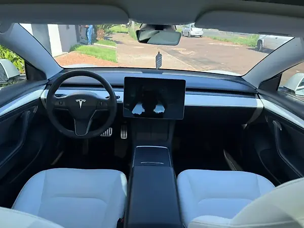 Tesla Model 3 - Imagem 6