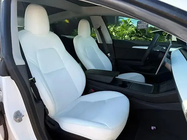 Tesla Model 3 - Imagem 8