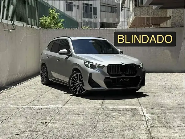 BMW IX1 - Imagem 1
