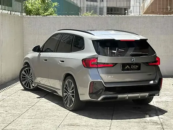 BMW IX1 - Imagem 4
