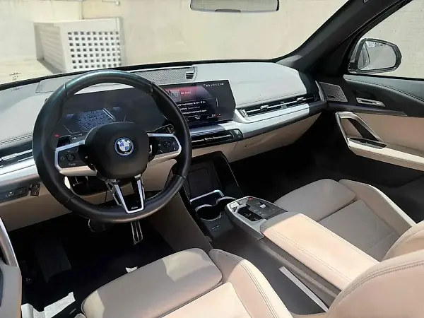 BMW IX1 - Imagem 7