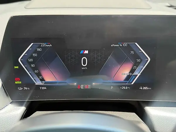 BMW IX1 - Imagem 15
