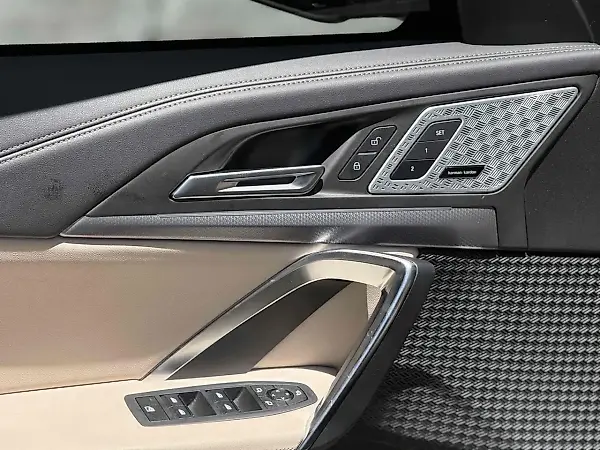 BMW IX1 - Imagem 17