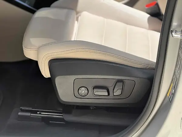 BMW IX1 - Imagem 18