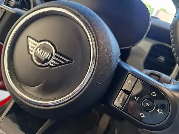 Mini Cooper SE - Imagem 19