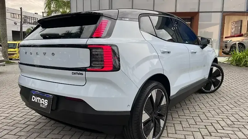 Volvo EX30 - Imagem 4