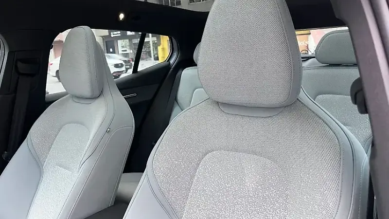 Volvo EX30 - Imagem 9