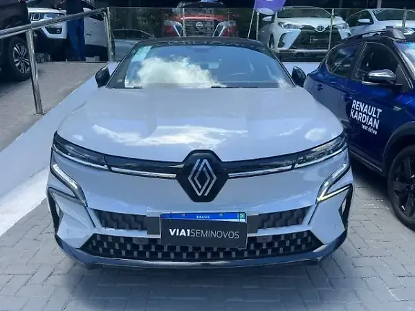 Renault Megane E-tech Electric - Imagem 2