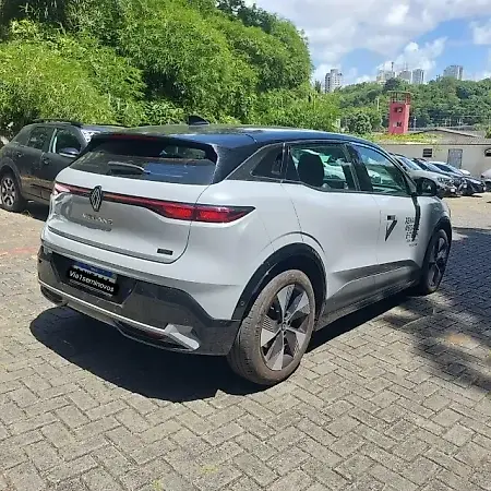 Renault Megane E-tech Electric - Imagem 18