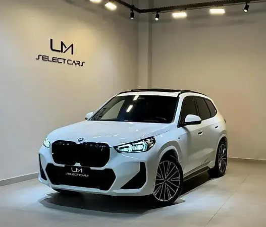 BMW IX1 - Imagem 1