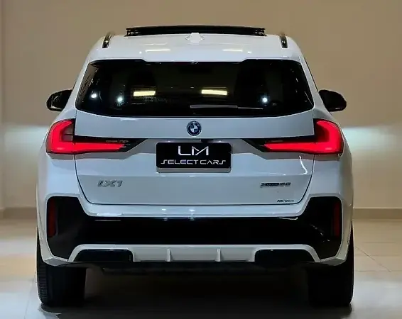 BMW IX1 - Imagem 4