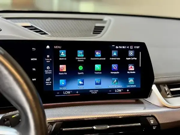 BMW IX1 - Imagem 13