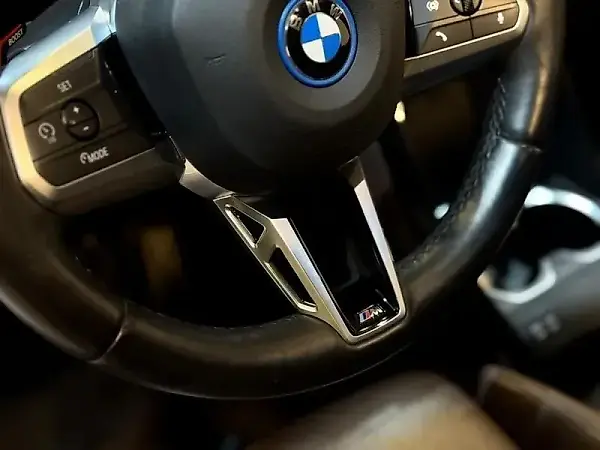 BMW IX1 - Imagem 19