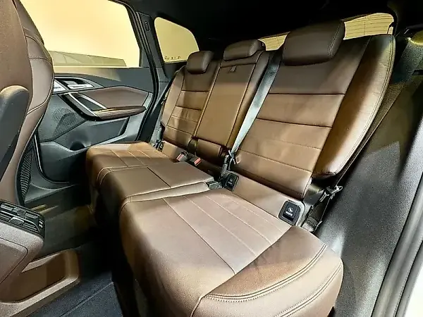 BMW IX1 - Imagem 20