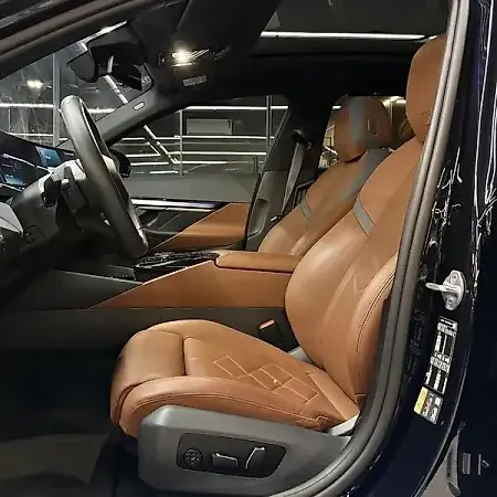 BMW I5 M60 - Imagem 12