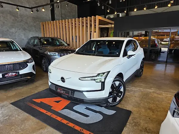 Volvo EX30 - Imagem 1