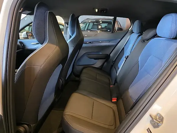 Volvo EX30 - Imagem 20