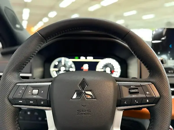 Mitsubishi Outlander - Imagem 9