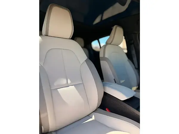 Volvo Ec40 - Imagem 18