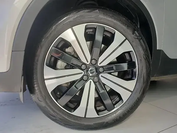 Volvo XC40 Recharge - Imagem 5
