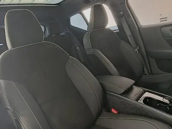 Volvo XC40 Recharge - Imagem 15