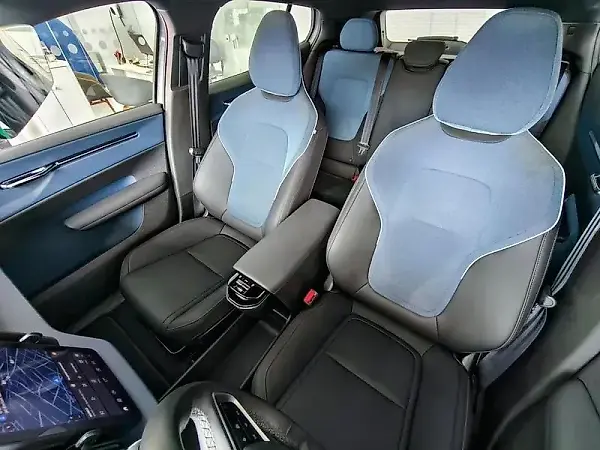 Volvo EX30 - Imagem 13
