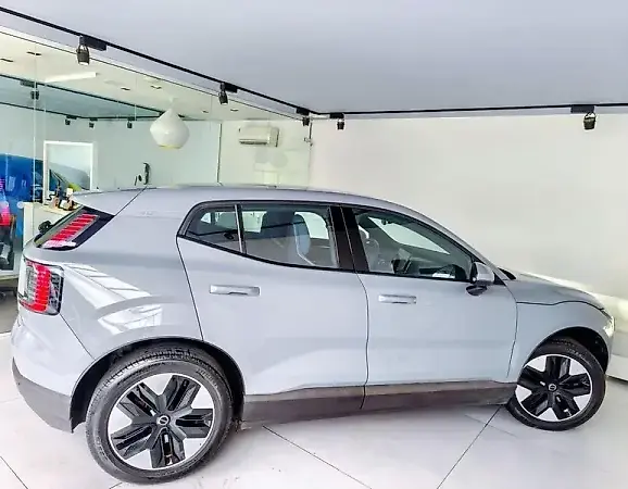 Volvo EX30 - Imagem 7