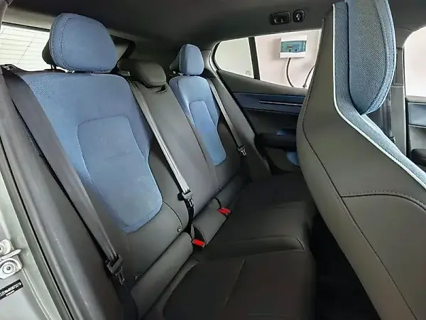 Volvo EX30 - Imagem 15