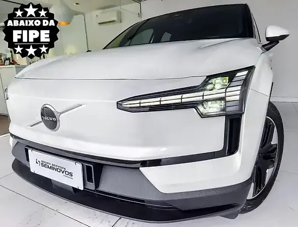 Volvo EX30 - Imagem 1