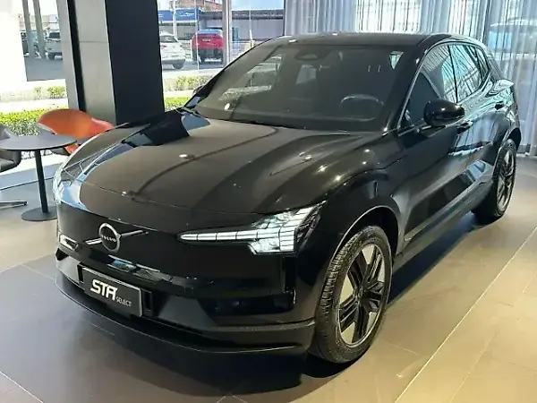 Volvo EX30 - Imagem 1