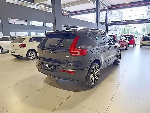 Volvo XC40 Recharge - Imagem 5