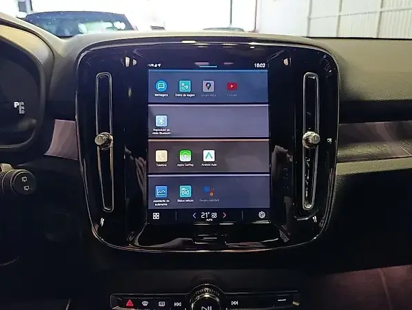 Volvo XC40 Recharge - Imagem 13