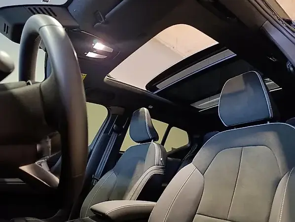 Volvo XC40 Recharge - Imagem 18