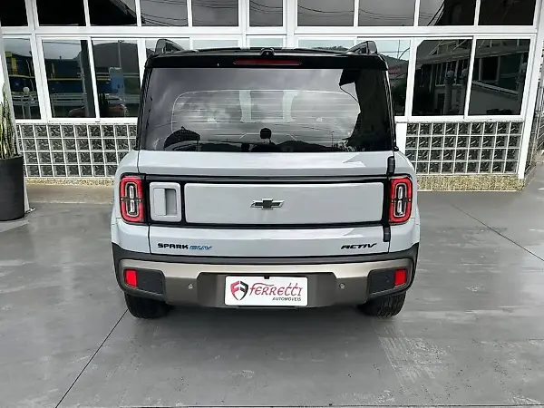 Chevrolet Spark Euv - Imagem 13
