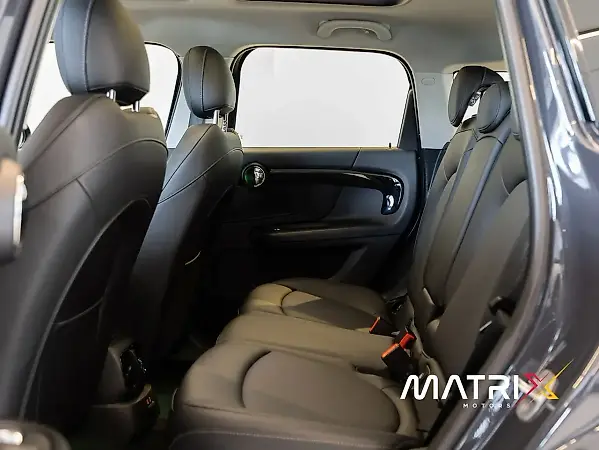 Mini Cooper SE - Imagem 19