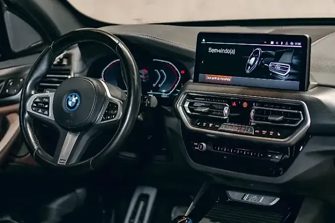 BMW IX3 - Imagem 10