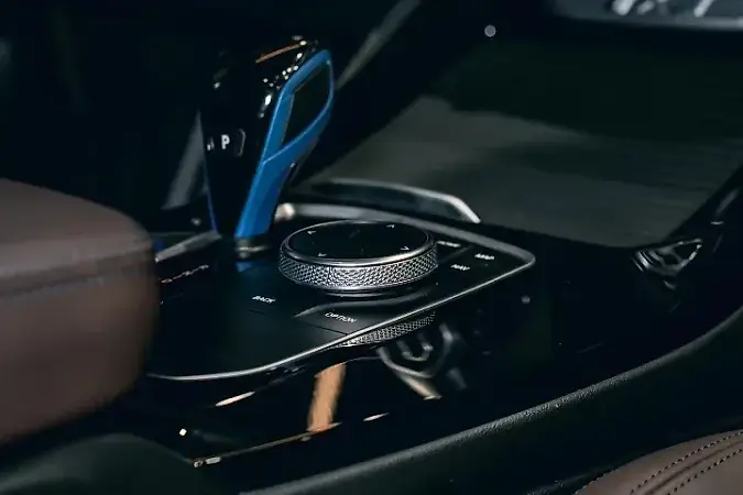 BMW IX3 - Imagem 13