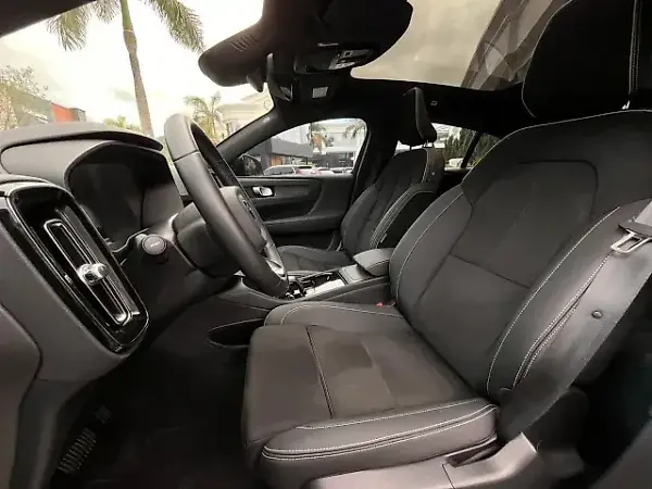 Volvo C40 Recharge - Imagem 9