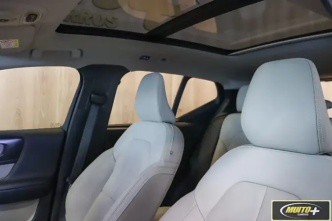 Volvo XC40 - Imagem 9