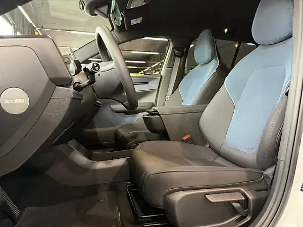 Volvo EX30 - Imagem 15