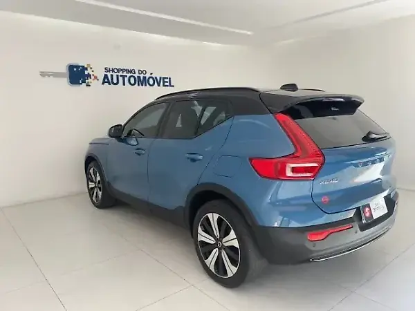 Volvo XC40 Recharge - Imagem 6