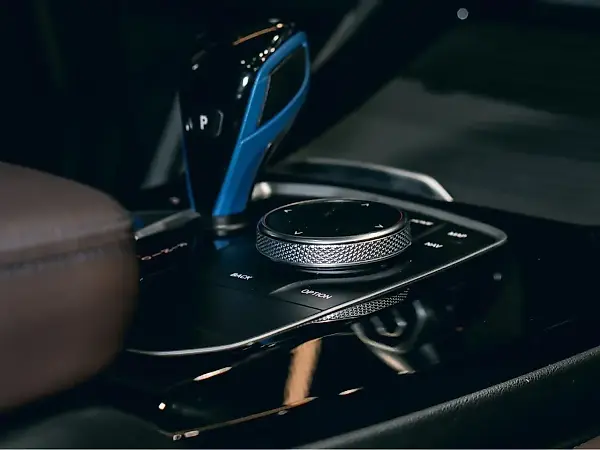 BMW IX3 - Imagem 9