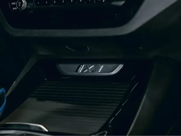 BMW IX3 - Imagem 11