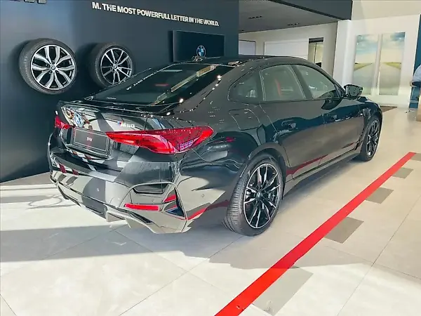 BMW I4 M50 - Imagem 10