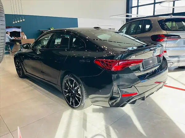 BMW I4 M50 - Imagem 9