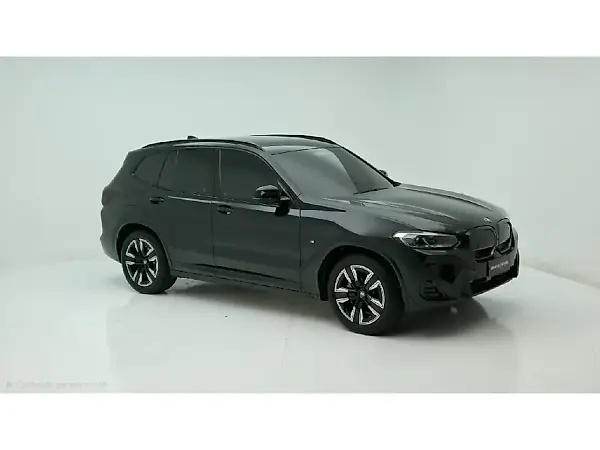 BMW IX3 - Imagem 1
