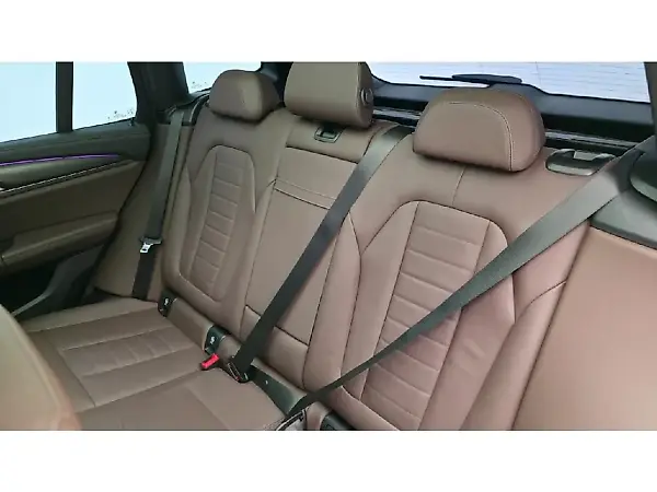 BMW IX3 - Imagem 15