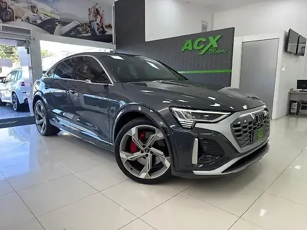 Audi Q8 Sportback E-tron - Imagem 1
