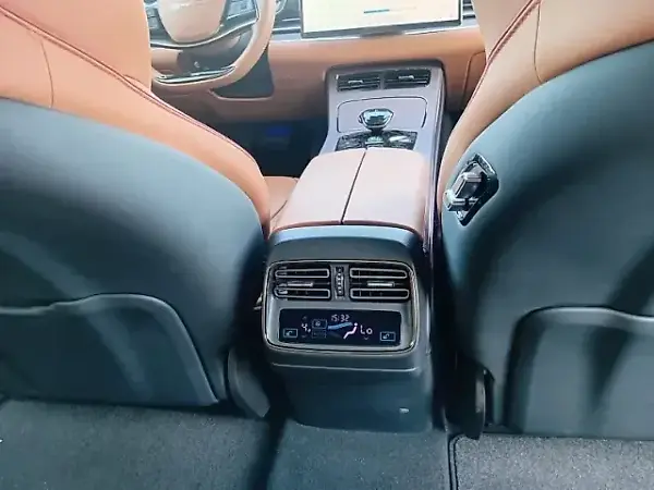 BYD Han - Imagem 20