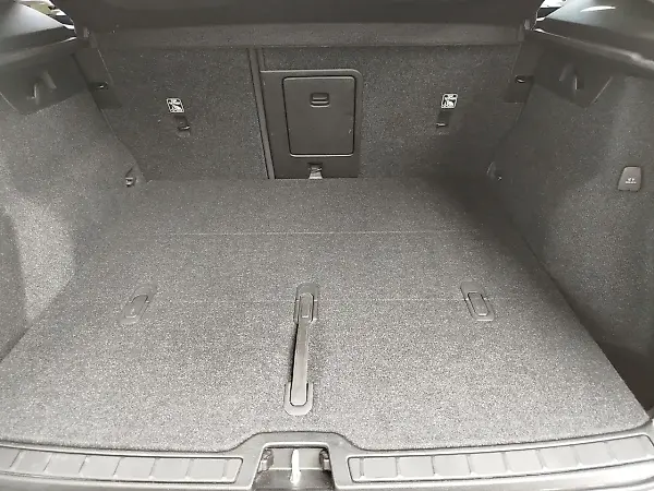 Volvo XC40 Recharge - Imagem 9